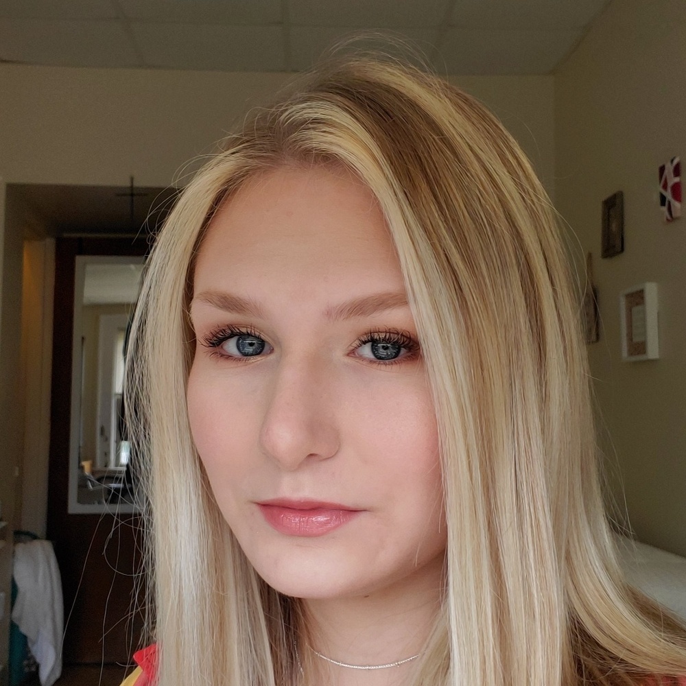 Meet your Posher, Katie